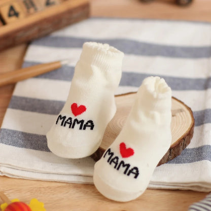 Chaussettes Bébé Socksy Love™ | MAMA PAPA | Nouveau-né Coton Doux