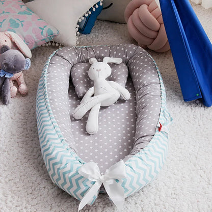 Berceau Portable de Voyage SnugNest™ | 0-3 ans | Coton Respirant